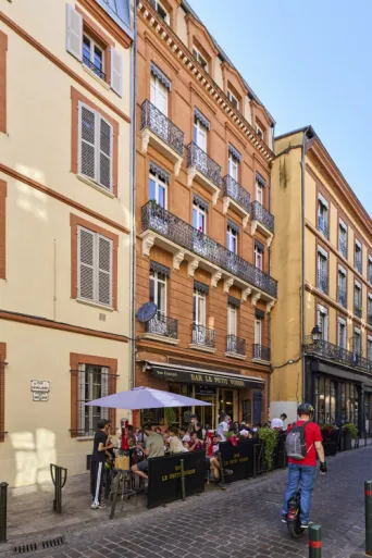 Photo TOULOUSE by VIET - Le Petit Voisin