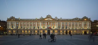 Photo TOULOUSE by VIET - Place du Capitole Toulouse