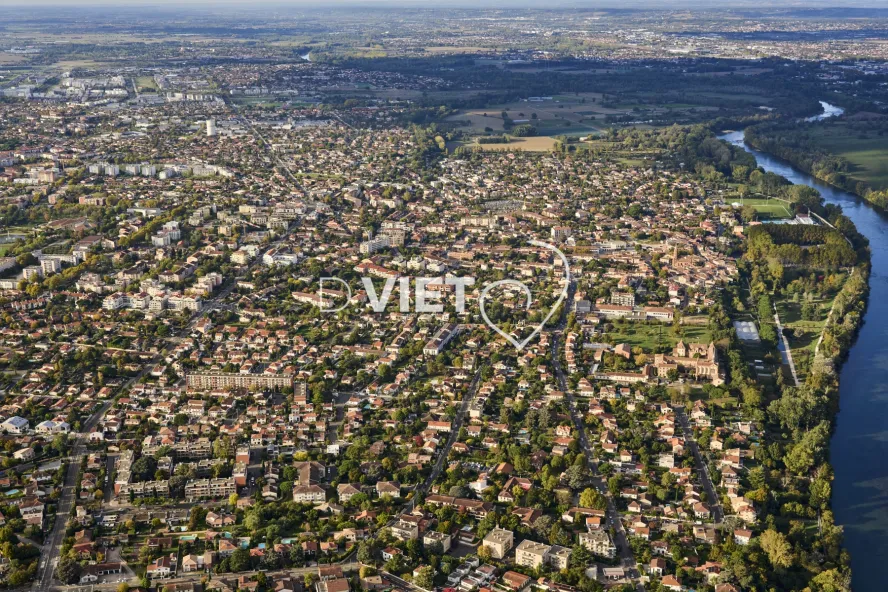 Photo TOULOUSE by VIET - BLAGNAC