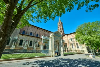 Photo TOULOUSE by VIET - Place de Saint-Sernin