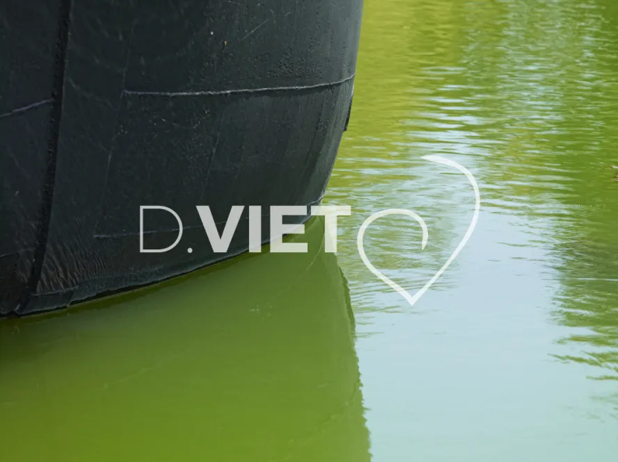 Photo TOULOUSE by VIET - bassin du port de l'embouchure les ponts jumeaux