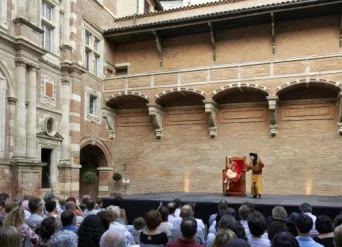 Photo TOULOUSE by VIET - H&ocirc;tel d'Ass&eacute;zat