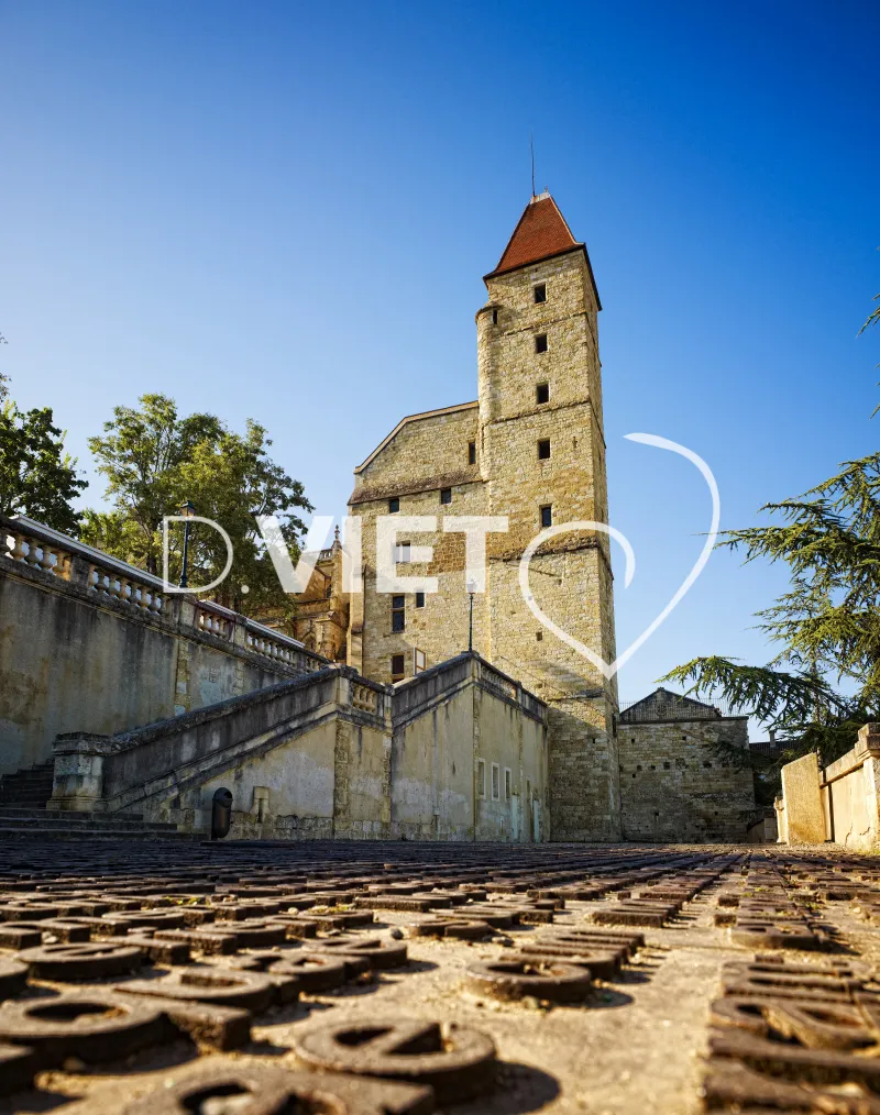 Photo TOULOUSE by VIET - Tour d'armagnac