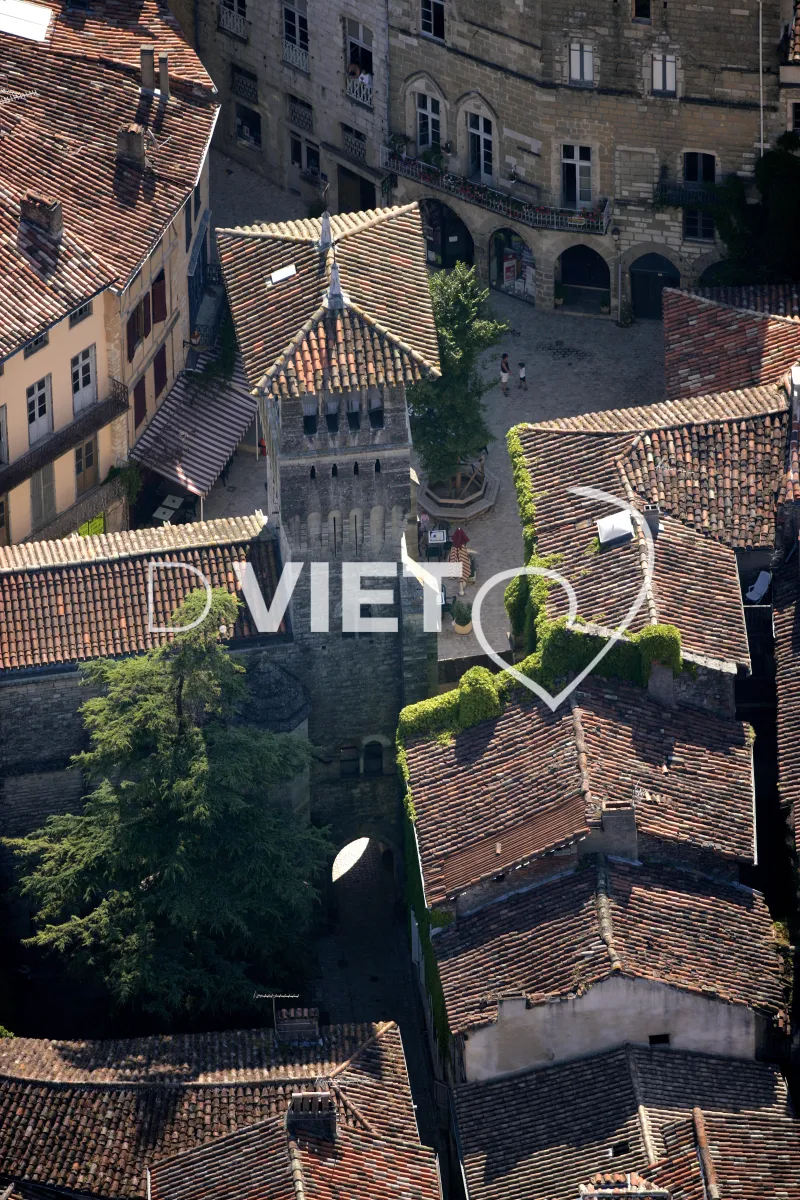 Photo TOULOUSE by VIET - 82 ST ANTONIN RIVIERE L'AVEYRON N44°09012 E001°45230 ©VIET 361.com