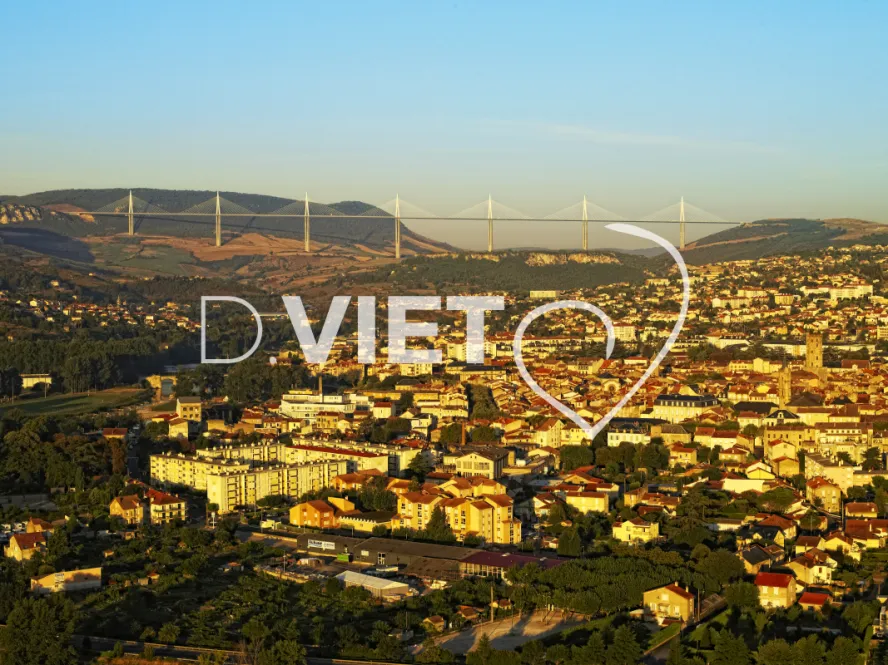 Photo TOULOUSE by VIET - Viaduc de Millau
