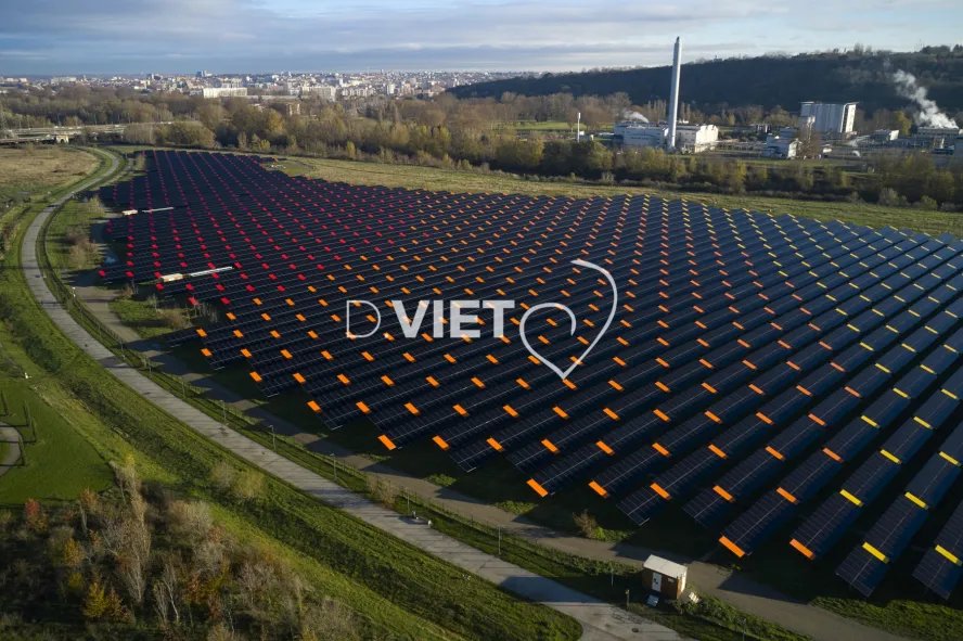 Photo TOULOUSE by VIET - Centrale solaire Toulouse Oncopole