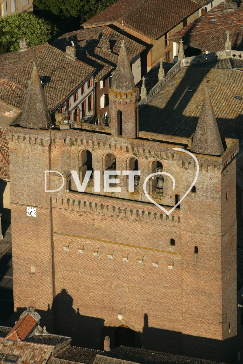 Photo TOULOUSE by VIET - 81 ST SULPICE N43°46202 E001°41110 ©VIET 361.com