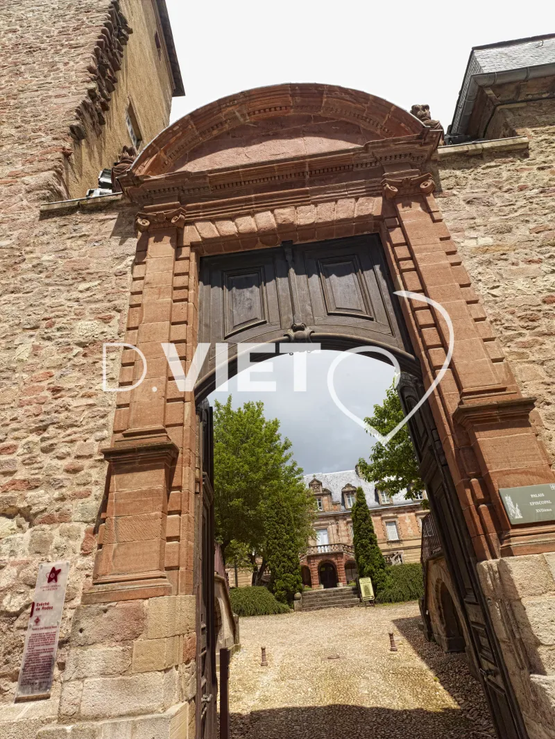 Photo TOULOUSE by VIET - Palais Episcopal