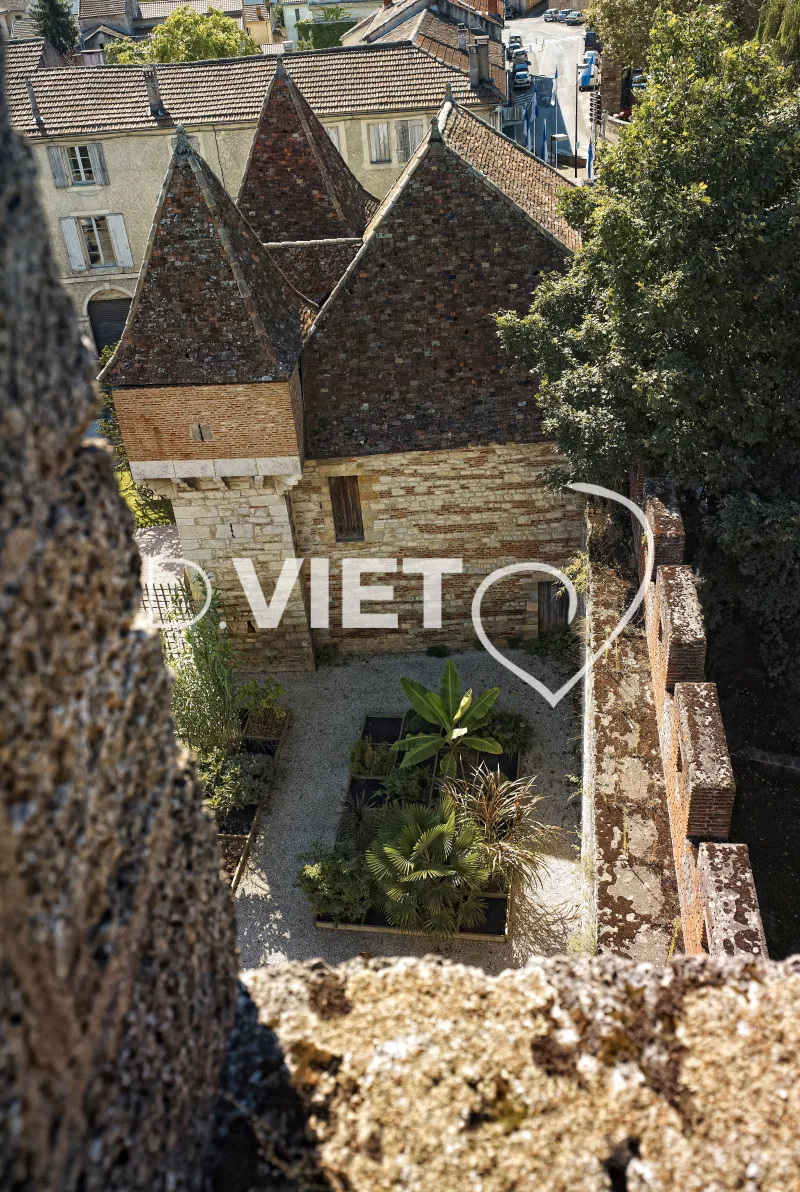 Photo TOULOUSE by VIET - Le pont Valentré franchissant le Lot