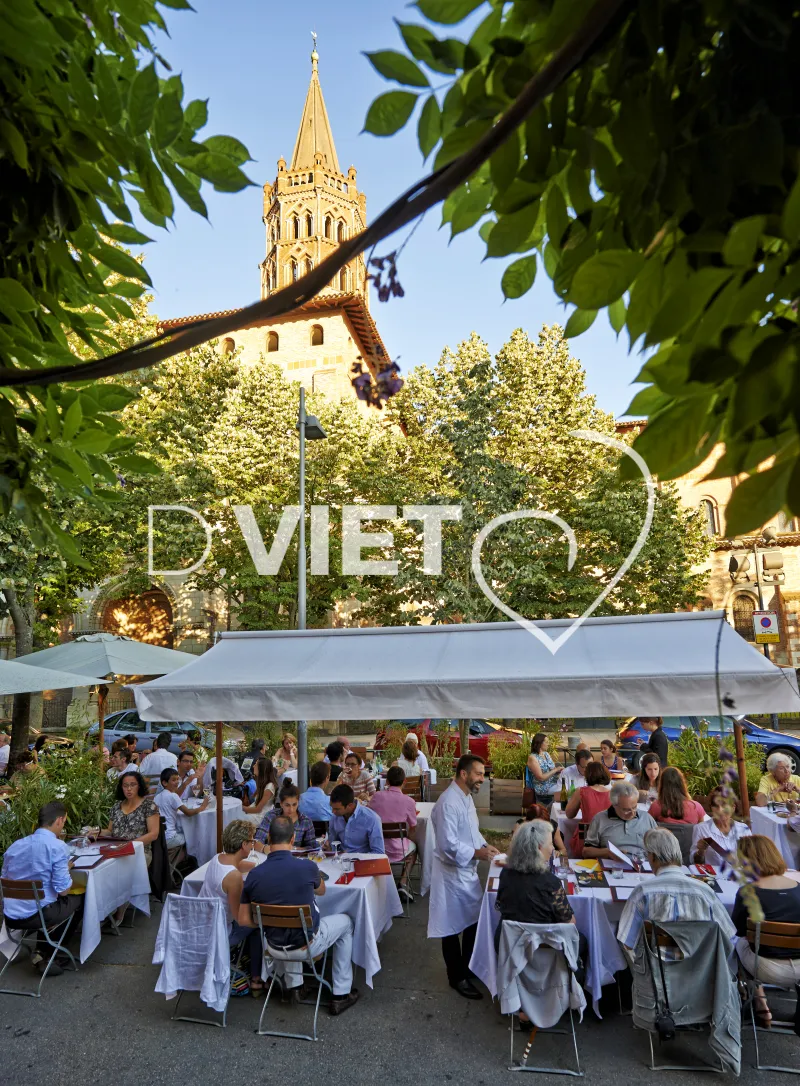 Photo TOULOUSE by VIET - le 7 Place St Sernin