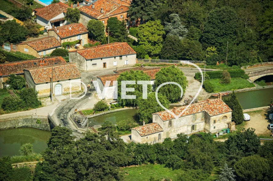 Photo TOULOUSE by VIET - Canal du Midi Ecluse de la Negra