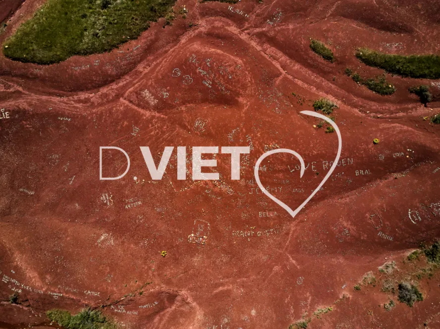 Photo TOULOUSE by VIET - LAC DU SALAGOU Love