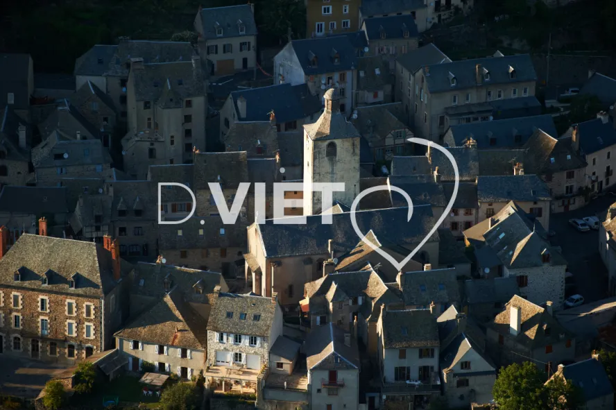 Photo TOULOUSE by VIET - St Chely d Aubrac