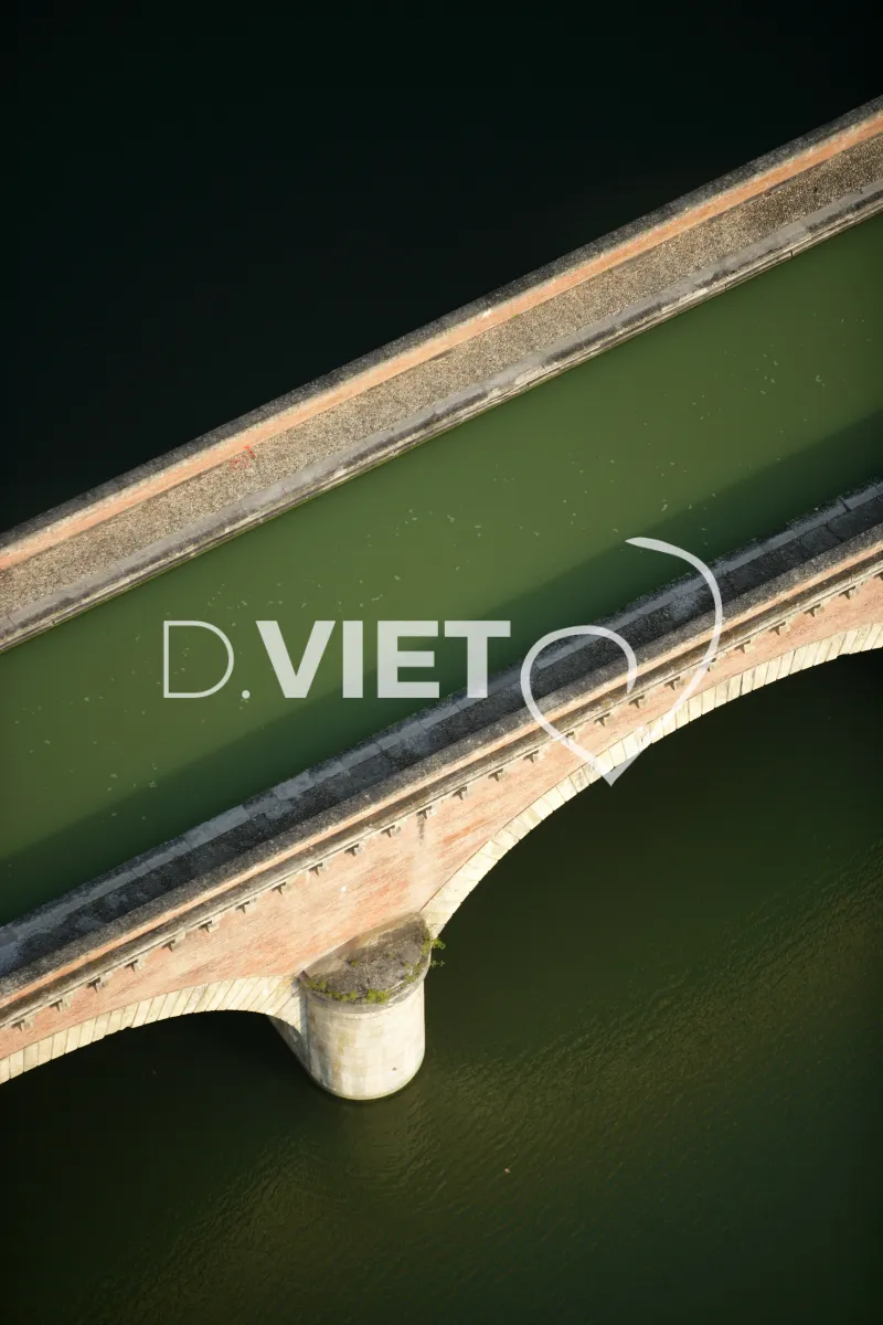 Photo TOULOUSE by VIET - 82 MOISSAC CANAL Canal des 2 mers